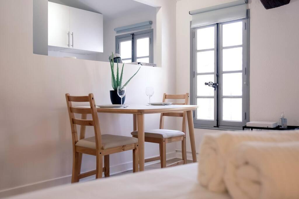 Noa - Mont Piete Studio Intramuros - อาวีญง ภายนอก รูปภาพ